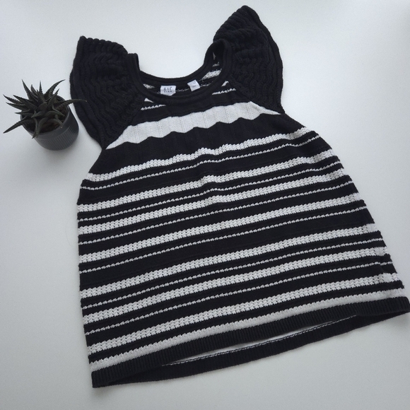 GAP Other - Gap Kids Black White Crochet Sweater Tank Top size XXL (14-16 Years)